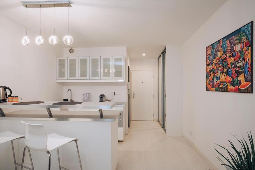 New Studio, Central Location! Братислава Экстерьер фото
